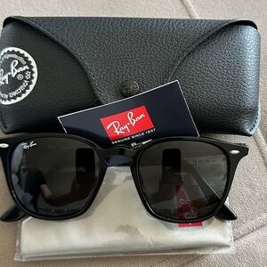 Ray-Ban RB4258F Classic Black Sunglasses NWT